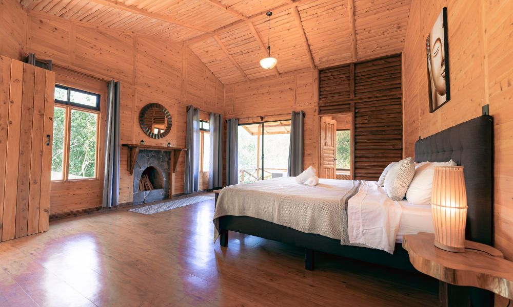 VIP Mountain Cabin bedroom with fireplace